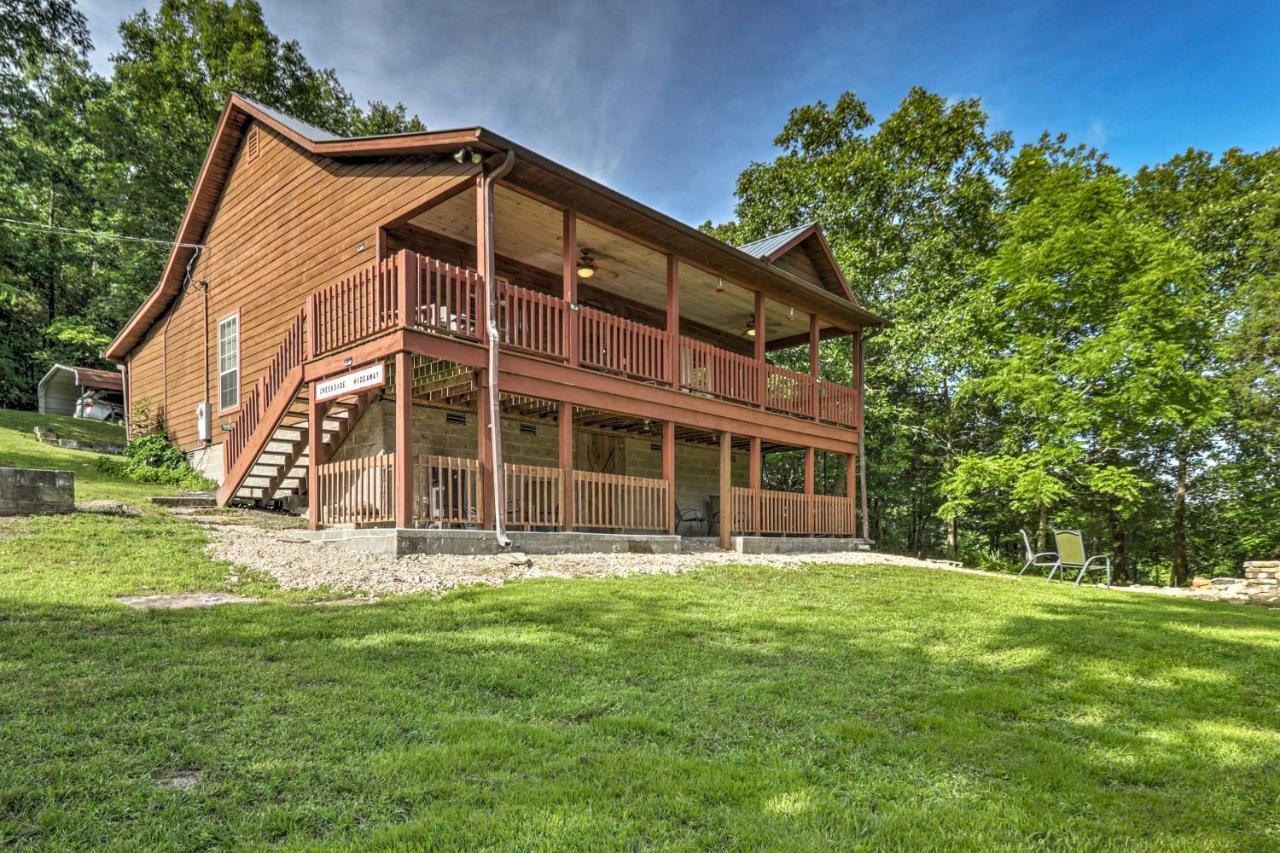 Creekside Hideaway With Fire Pit And Creek Access! Villa Mountain View Exterior photo