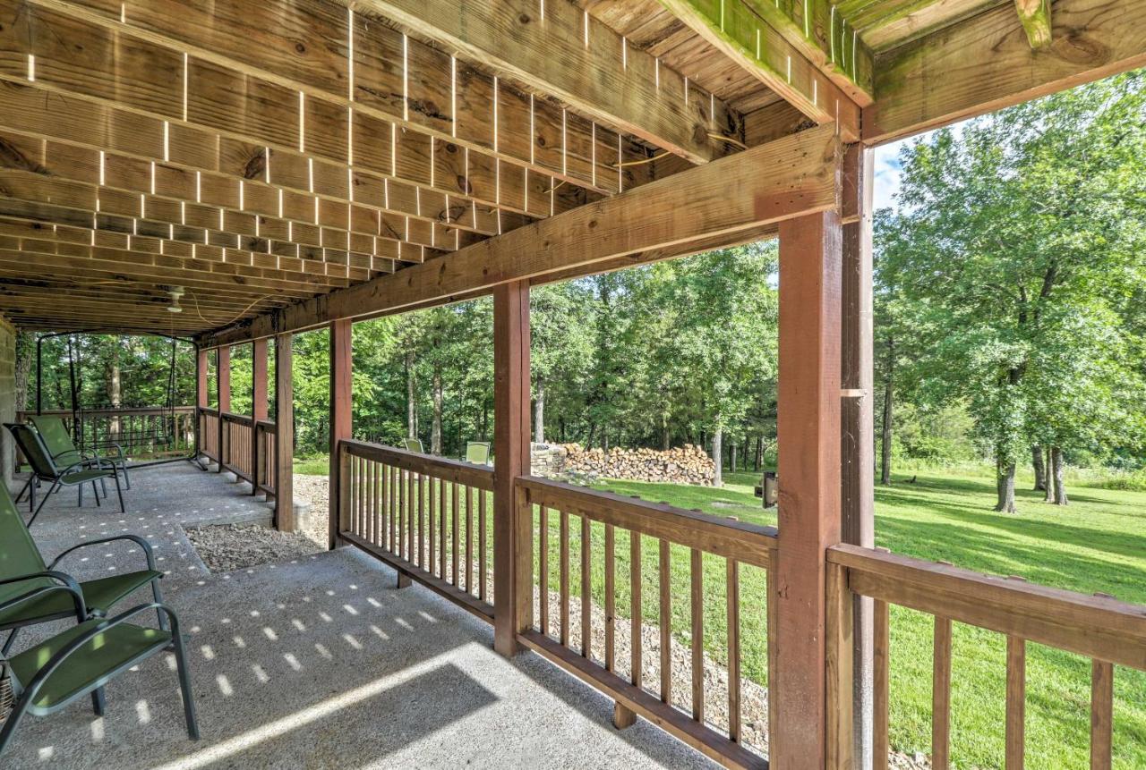 Creekside Hideaway With Fire Pit And Creek Access! Villa Mountain View Exterior photo