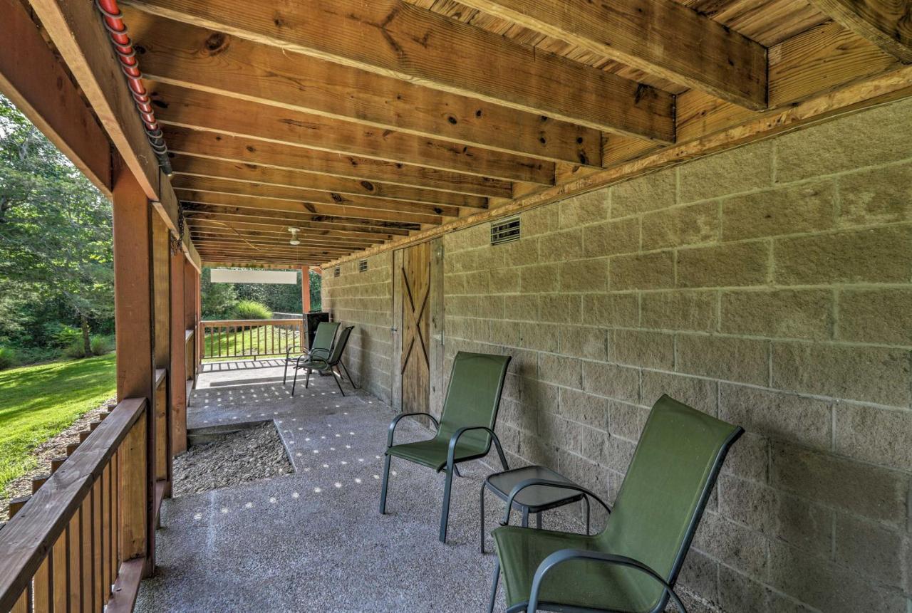 Creekside Hideaway With Fire Pit And Creek Access! Villa Mountain View Exterior photo